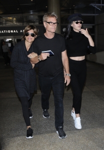 MCFan@celeblounge.net22-06-2017 11-30Harry Hamlin, Lisa Rinna, Amelia Gray Hamlin_12.jpg