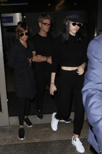 MCFan@celeblounge.net22-06-2017 11-30Harry Hamlin, Lisa Rinna, Amelia Gray Hamlin_30.jpg