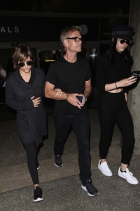 MCFan@celeblounge.net22-06-2017 11-30Harry Hamlin, Lisa Rinna, Amelia Gray Hamlin_32.jpg