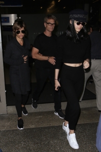 MCFan@celeblounge.net22-06-2017 11-30Harry Hamlin, Lisa Rinna, Amelia Gray Hamlin_31.jpg