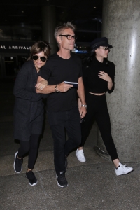 MCFan@celeblounge.net22-06-2017 11-30Harry Hamlin, Lisa Rinna, Amelia Gray Hamlin_28.jpg